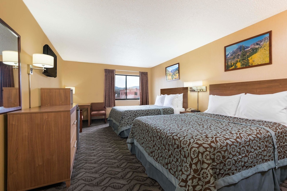 Days Inn by Wyndham Carbondale 12/38