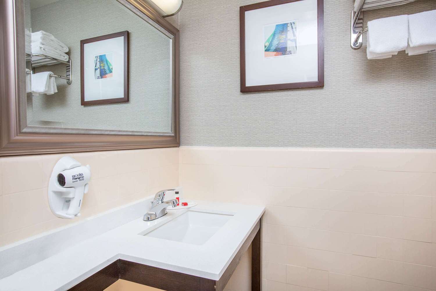 Baymont by Wyndham San Diego Downtown 14/14