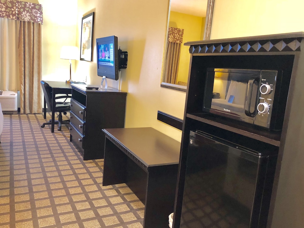 Comfort Inn & Suites Montgomery Eastchase 30/40