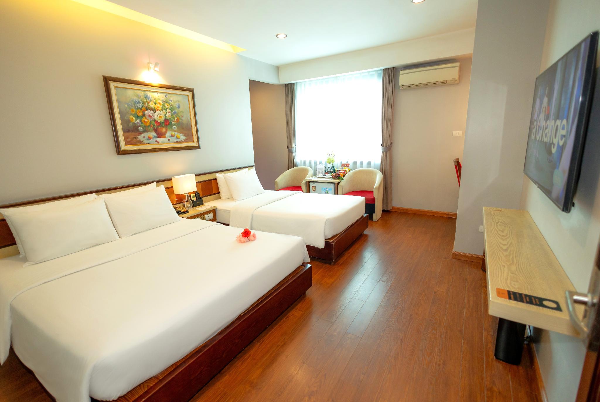 Semi Room, Family, Semi Double Bed, City View, Bathtub