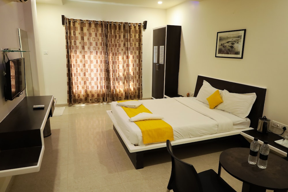 Hotel Sai Bansi 25/36