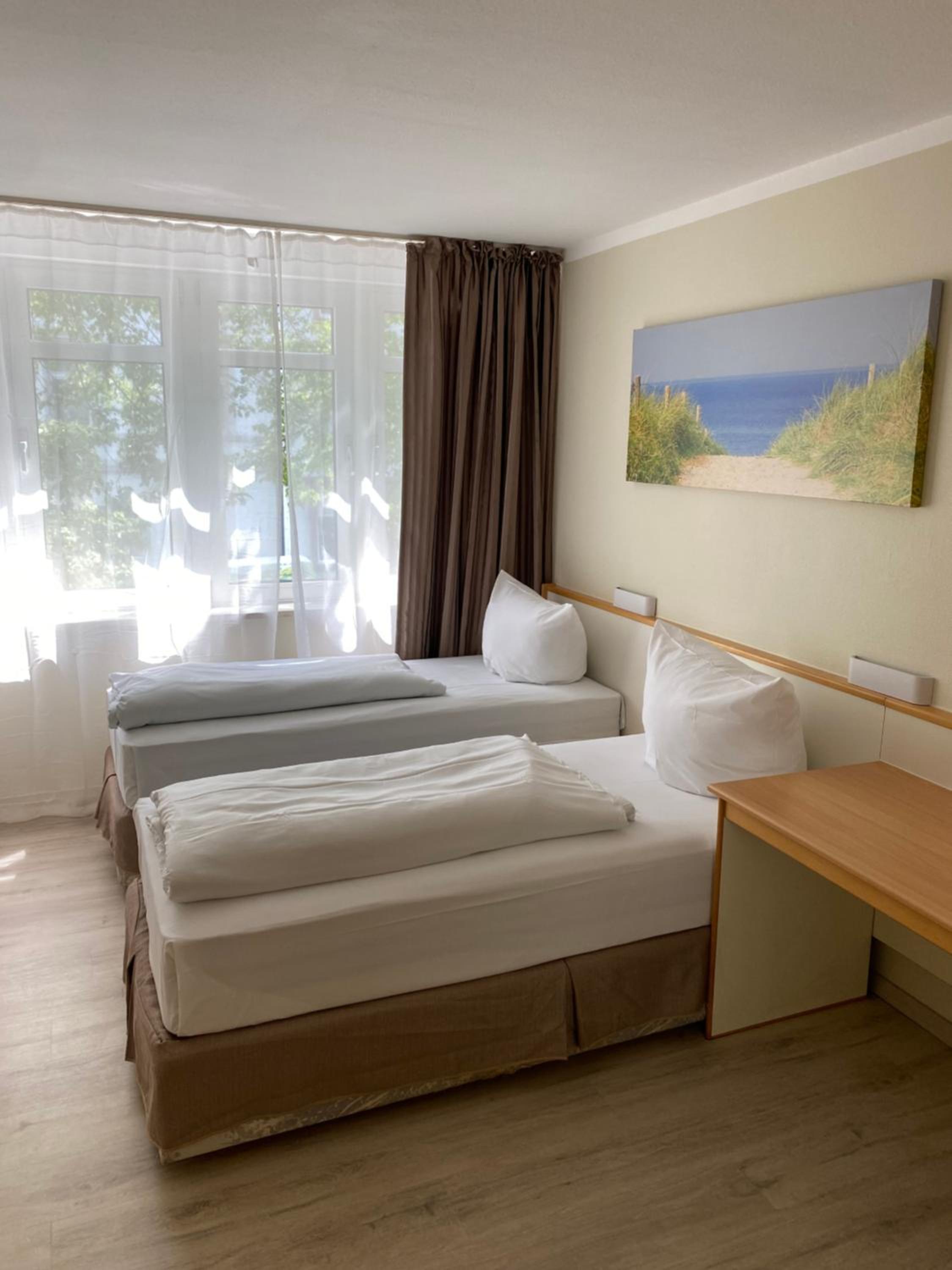Hotel B99 8/39