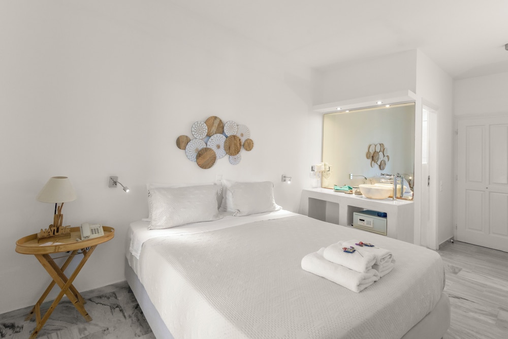 Standard, Twin Beds, Sea View, Balcony, Margarita Studios Ambelas 4/10