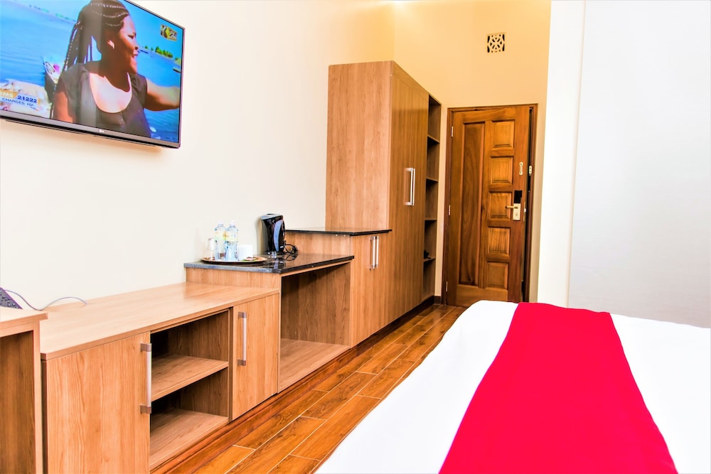 Verona Hotel Nairobi 8/27