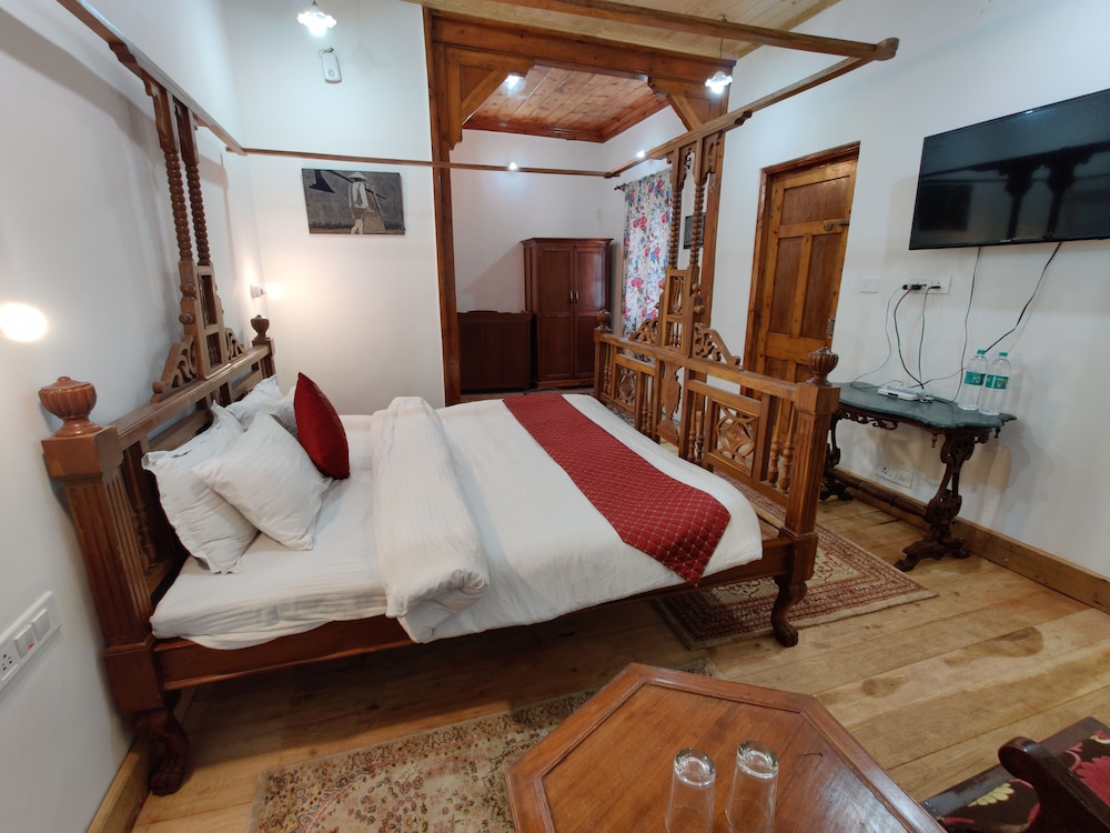 Shimla British Resort 17/50