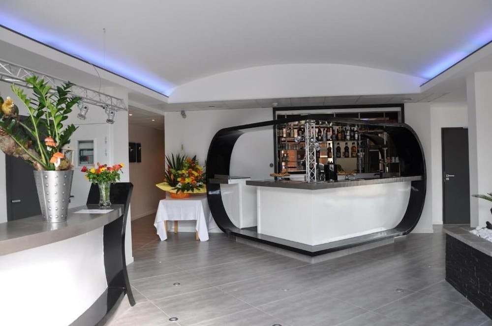 INTERHOTEL HOTEL DES ARTS 4/67