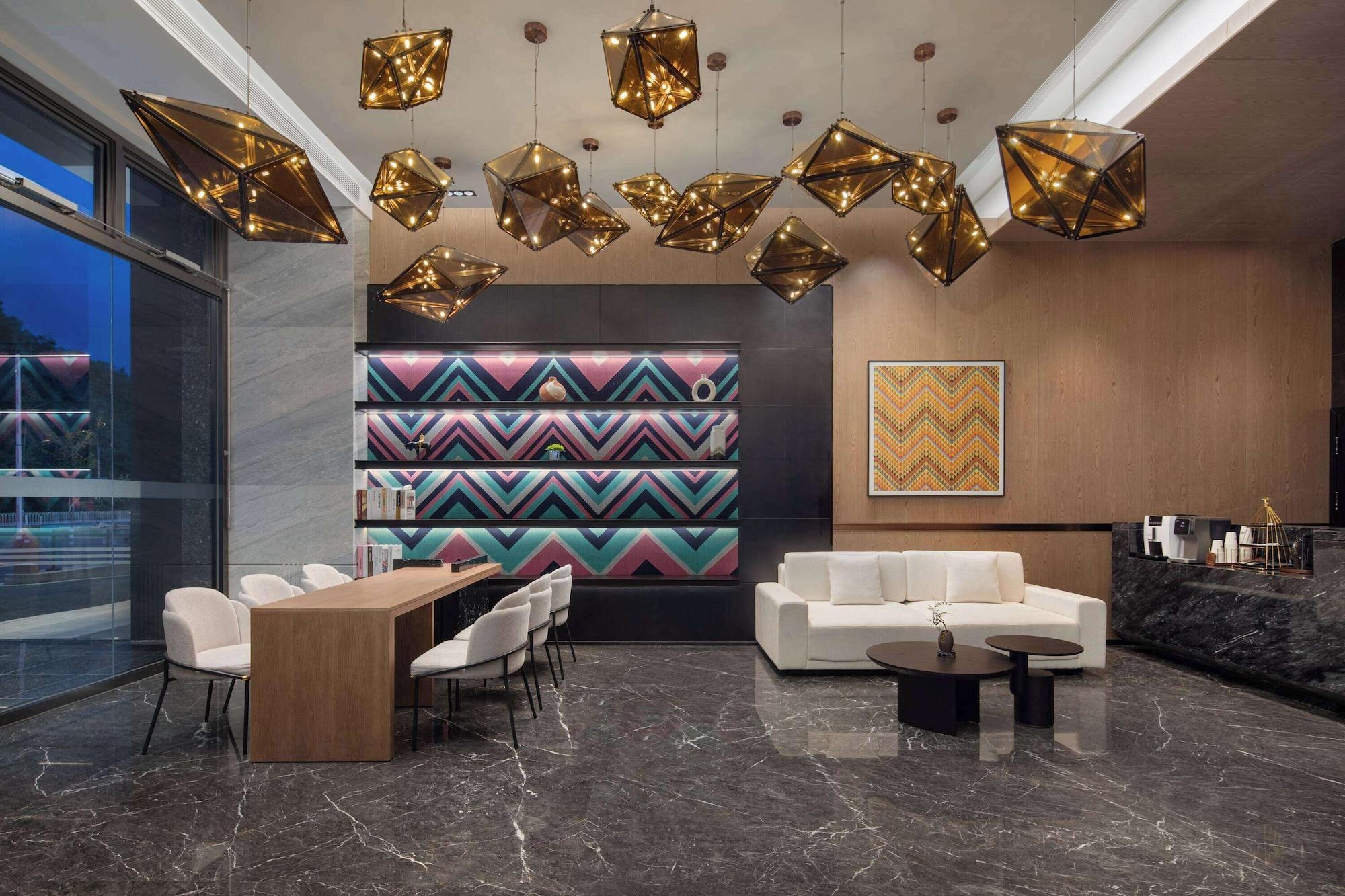 Days Hotel By Wyndham Enshi Girls Town 24/28