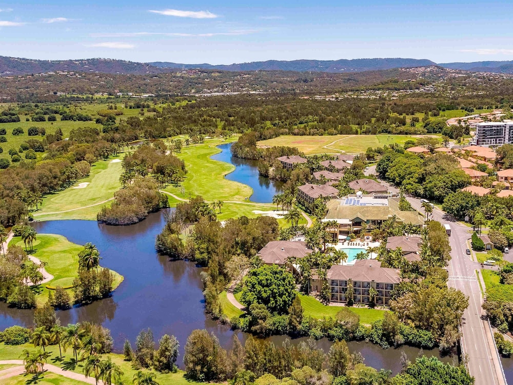 Mercure Gold Coast Resort 63/66