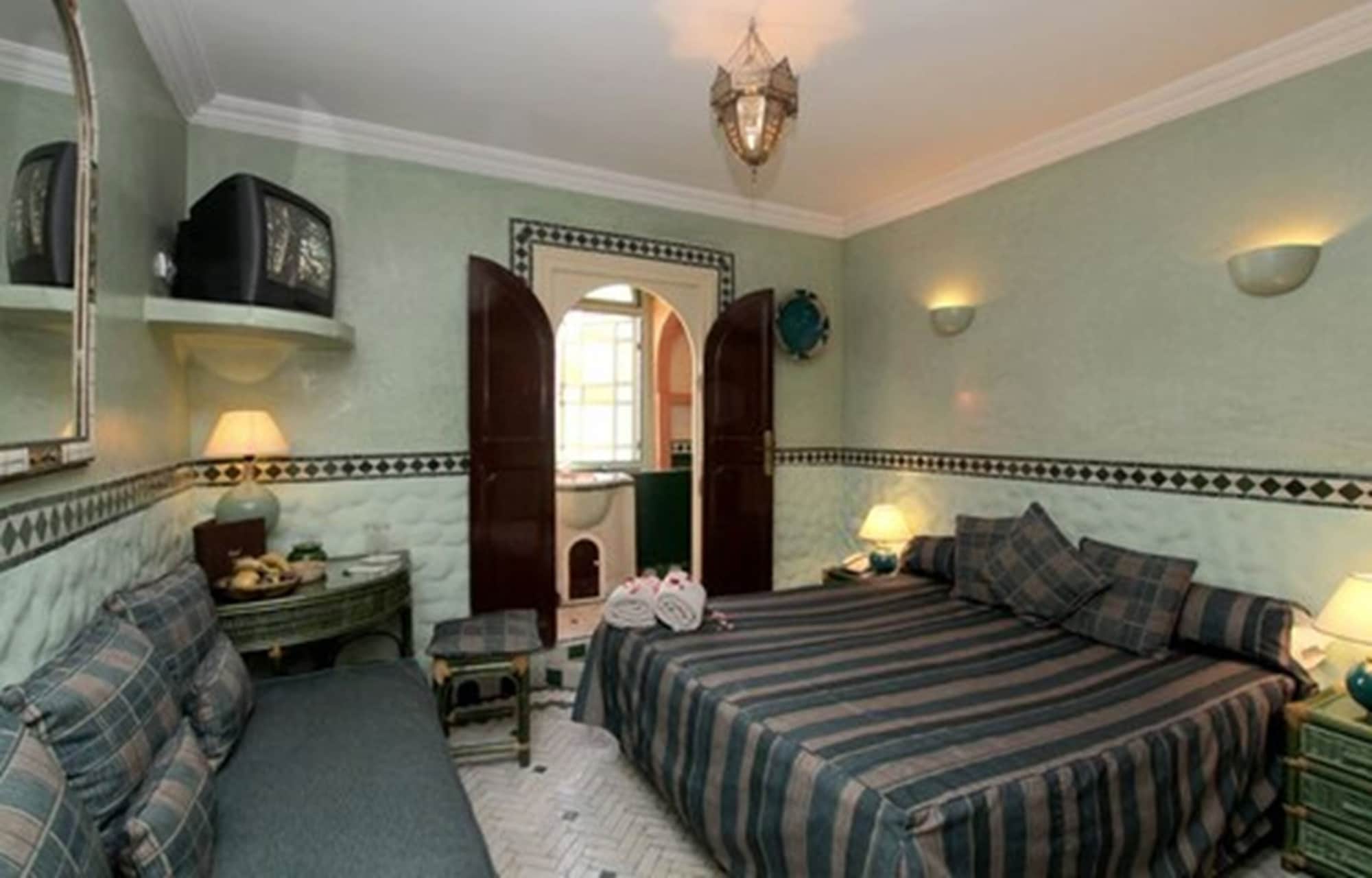 STANDARD, TWIN BEDS