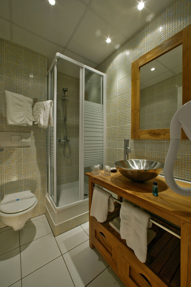 Hotel the Originals de Bordeaux Bergerac 27/68
