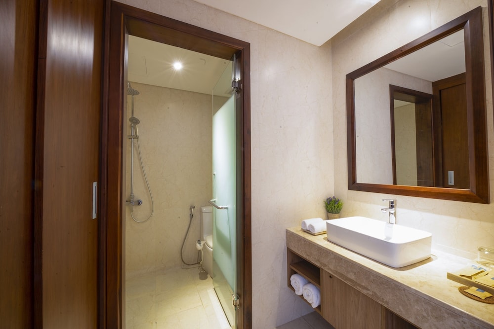 Di Lusso Hotel 63/64