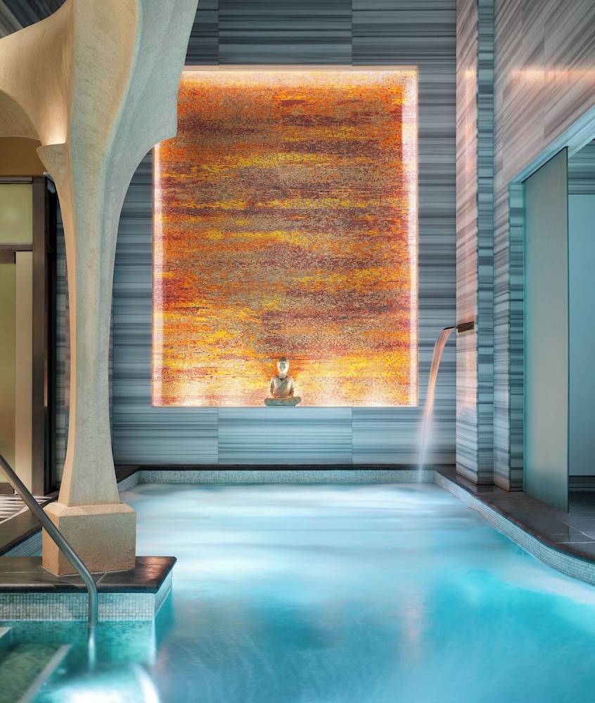 Ocean Resort Casino 34/76