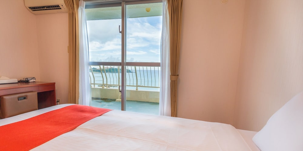 Twin-Line Hotel Yanbaru Okinawa Japan 26/57