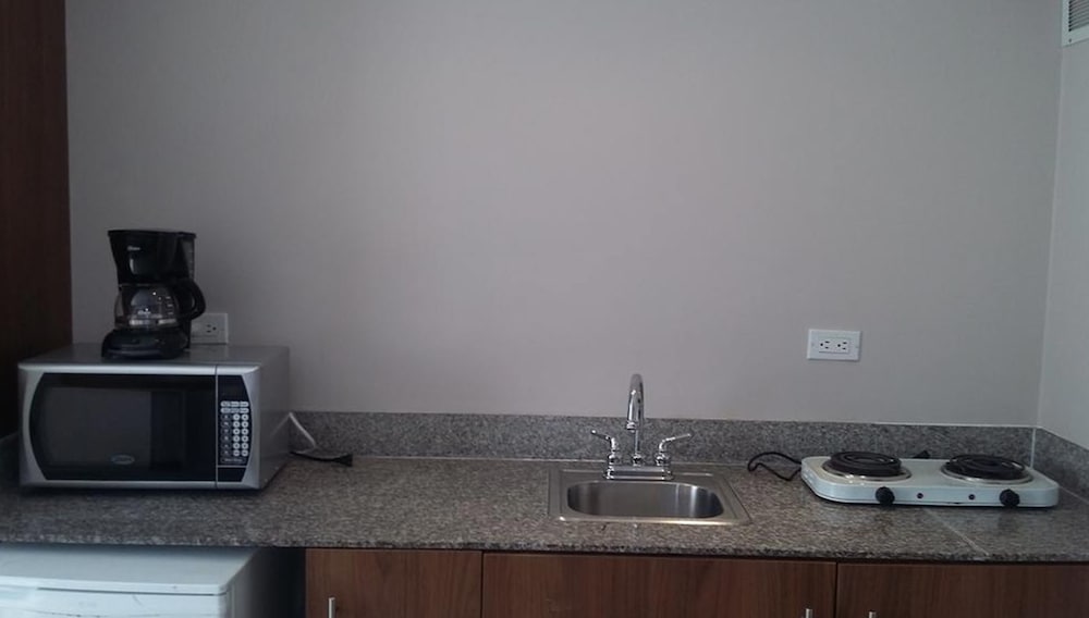 Tower House Suites 25/39