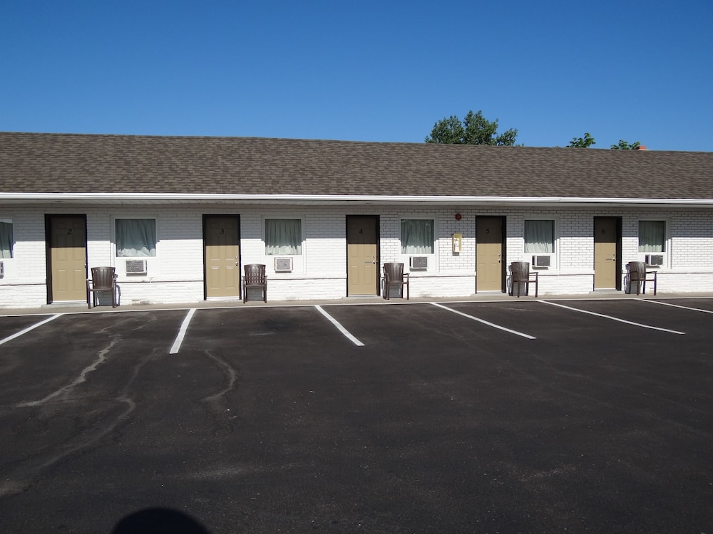 Falcon Inn 5/65