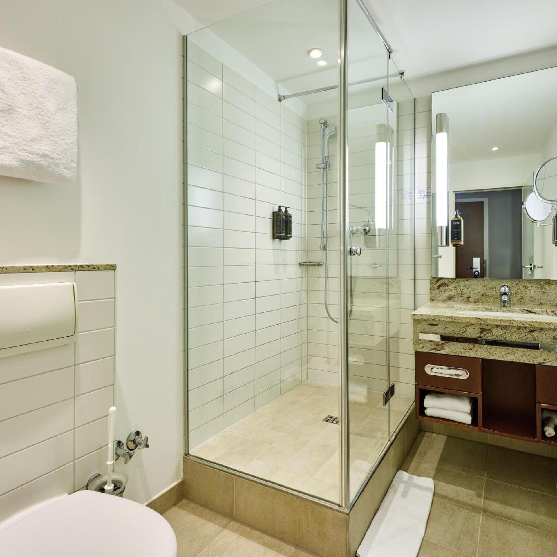 جناح سوبيريور، Mercure Hotel Dusseldorf City Center 8/10