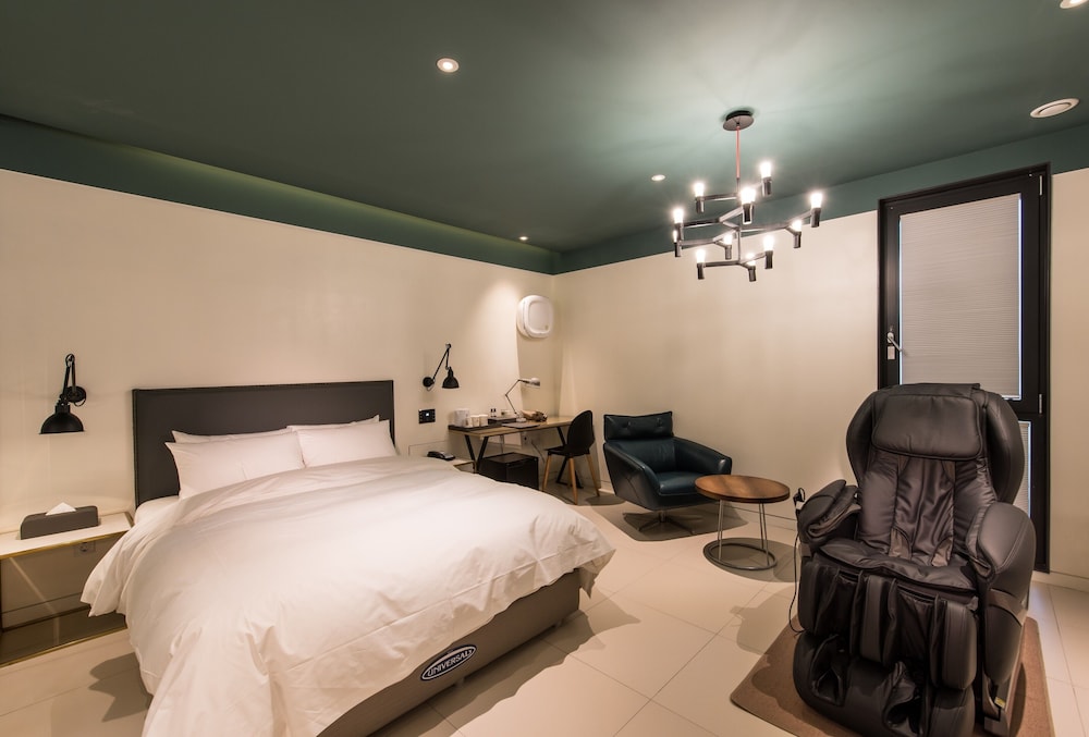 Hotel Stendhal 26/72