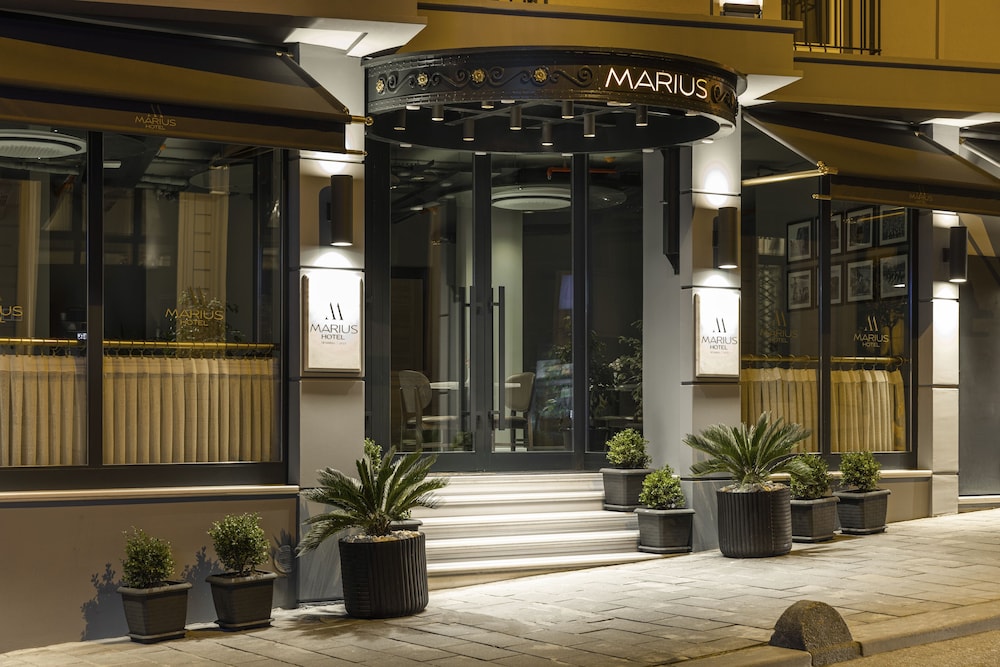 Marius Hotel 2/50