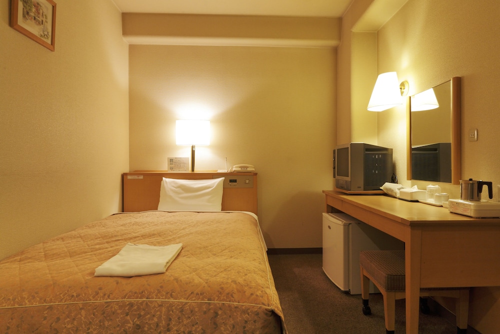 Okazaki Daiichi Hotel East Wing 7/18