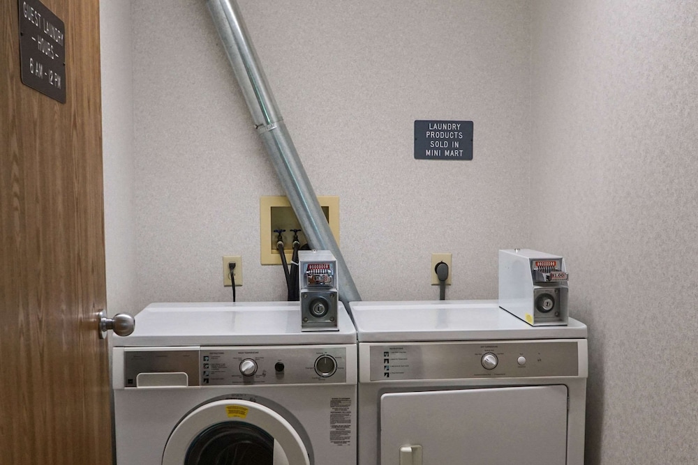 Quality Inn Suites Watertown 8/23