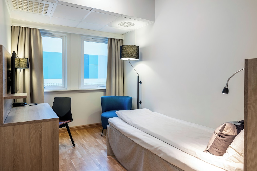 Compact, Double Bed