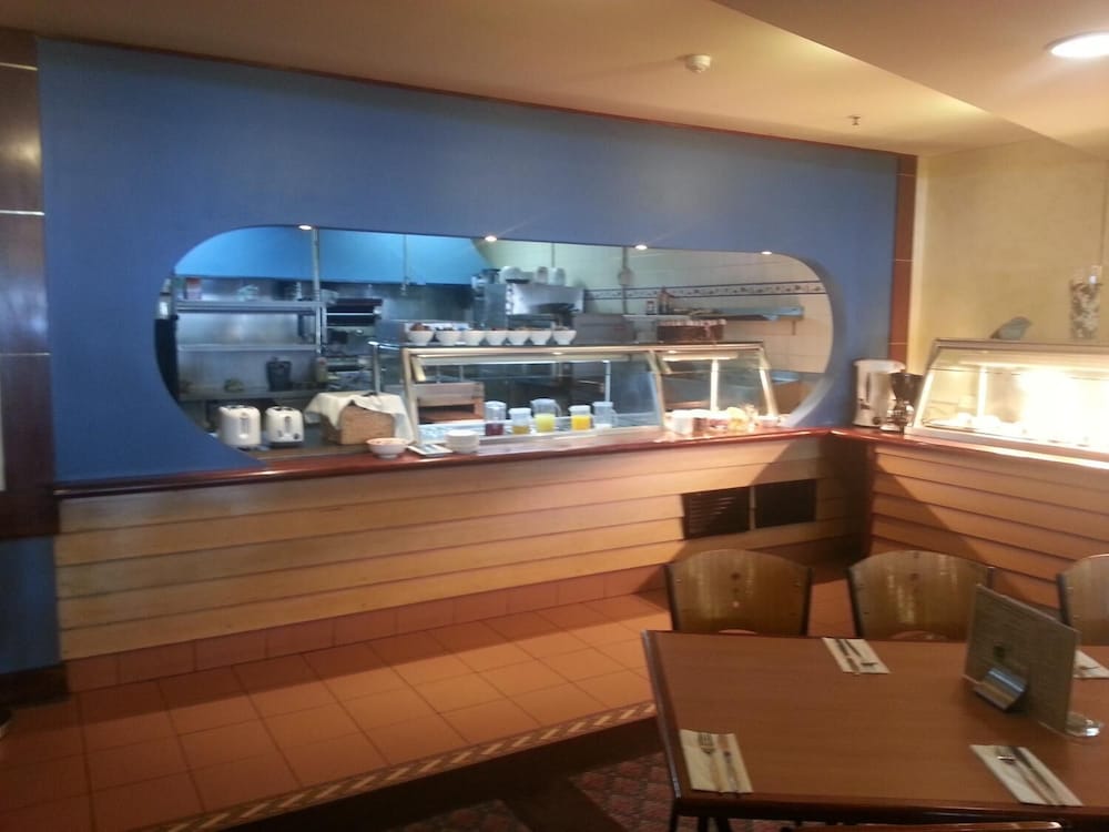 Grand Tasman Hotel 30/65