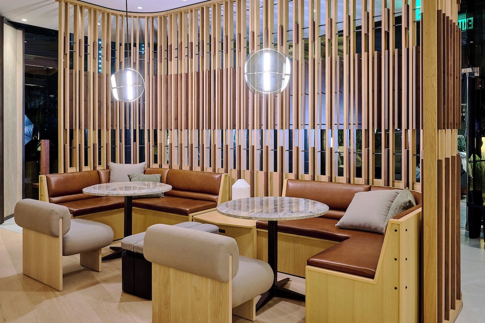 The Jay, Autograph Collection (ex Le Meridien) 34/50