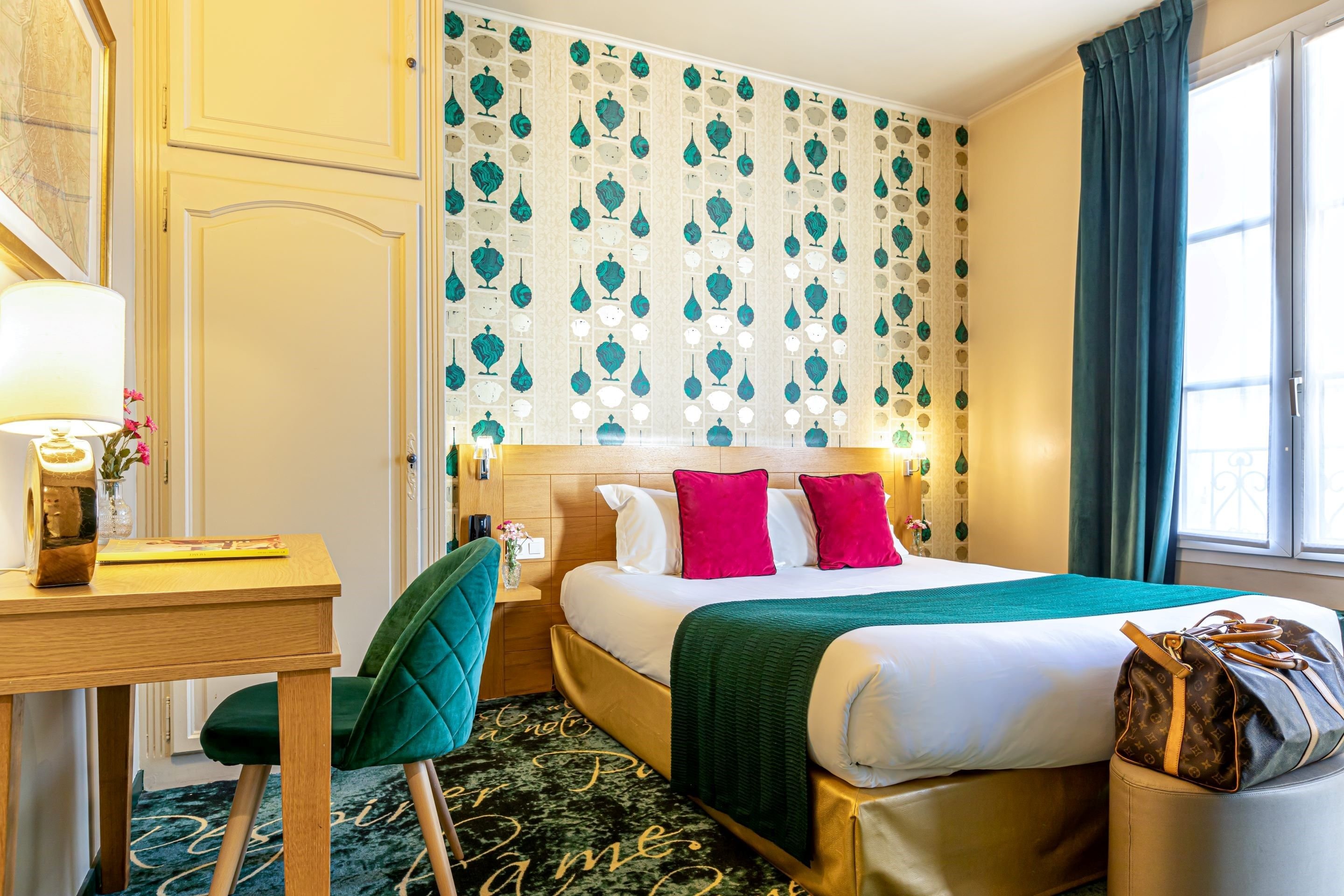 Hotel Romance Malesherbes By Patrick Hayat Formerly Romance Malesherbes 22/66