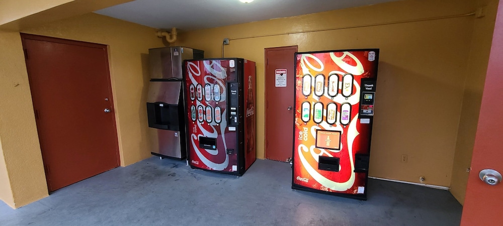 Econo Lodge Tifton 11/19