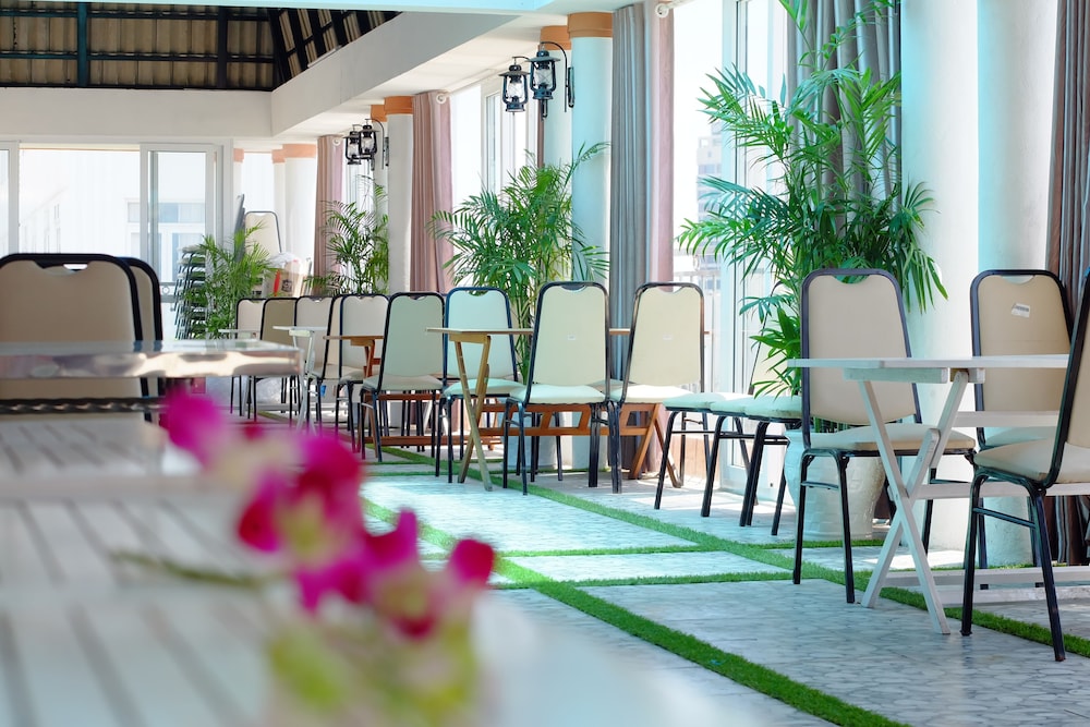 Thanh Hoang Chau Hotel 32/40