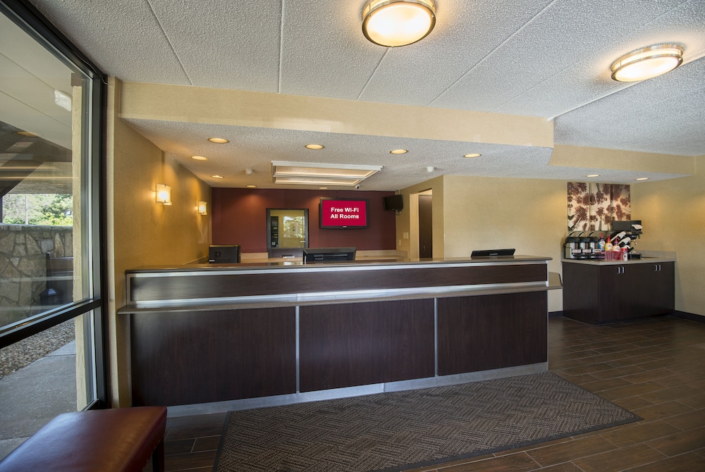 Red Roof Inn Plus Chicago - Willowbrook 13/36