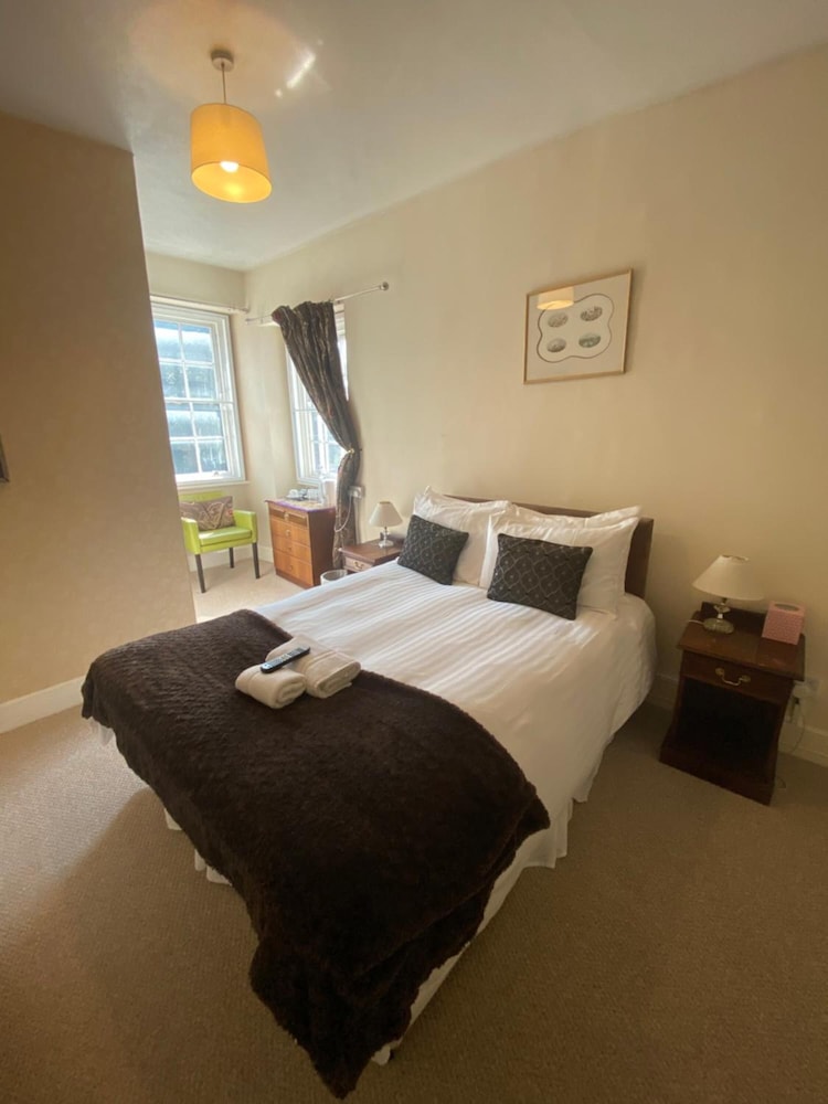 The Old Court Hotel 14/41