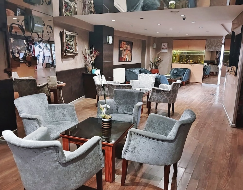 Sureyya Hotel 34/50