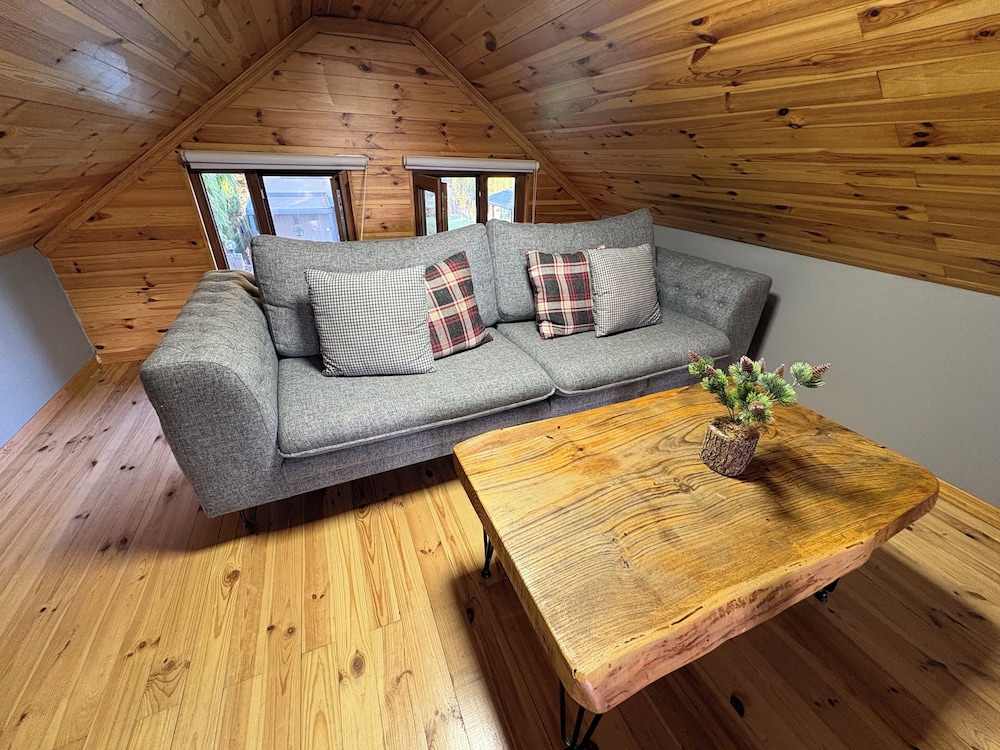 Antik River House 10/48