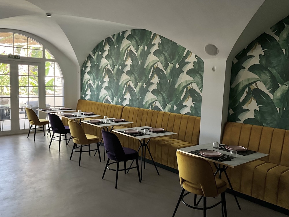 Hotel Estefania Boutique Suites (Adults Only) 50/65