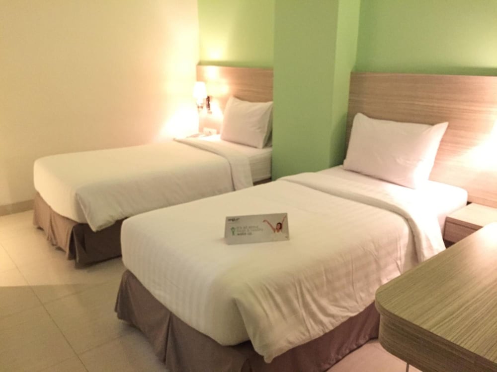 Whiz Prime Kelapa Gading 32/71