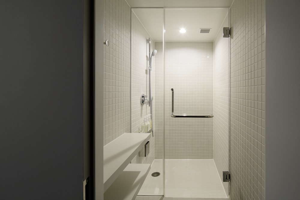 Sleeping Pod, Male Dorm