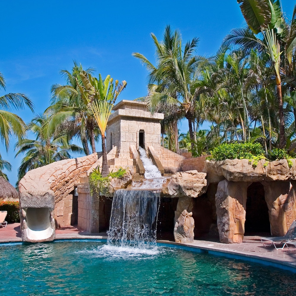 Paradise Village Beach Resort & Spa 40/69