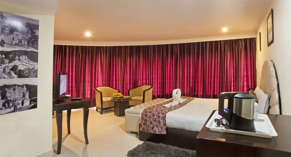 Hotel Ck International 25/50