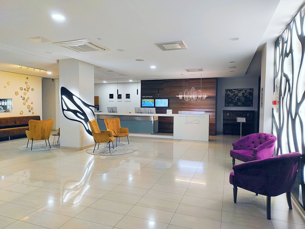 Mercure Marijampole 8/55