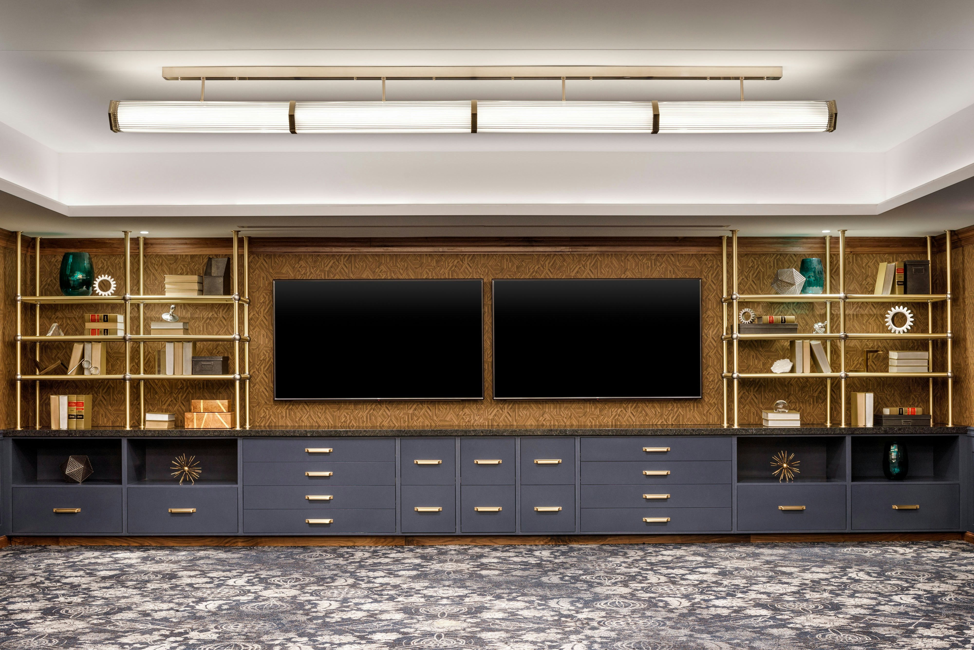 Rand Tower Hotel, Minneapolis, a Marriott Tribute Portfolio Hotel 2/8