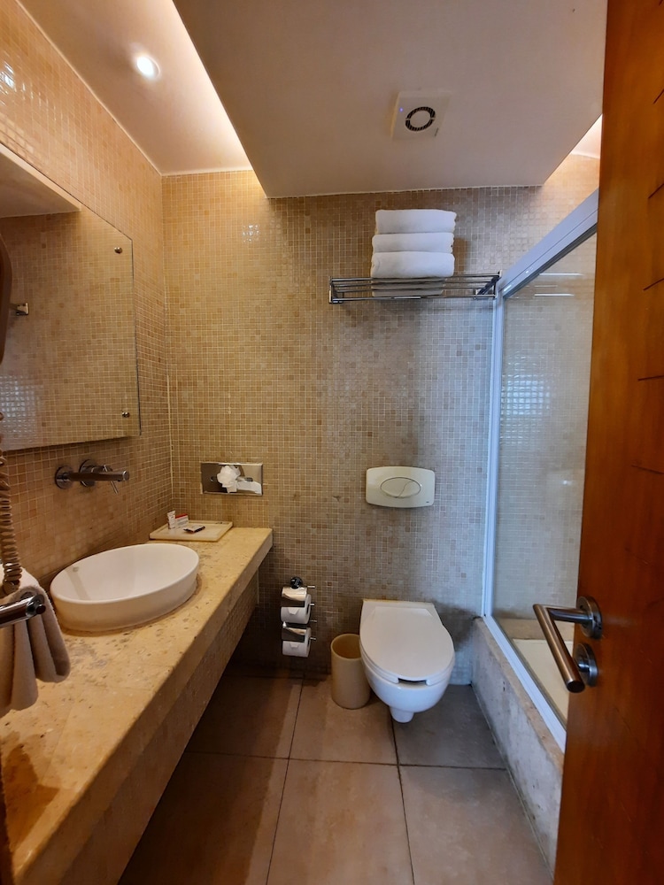 Artisan Family Hotels & Resort Collection Playa Esmeralda 79/79