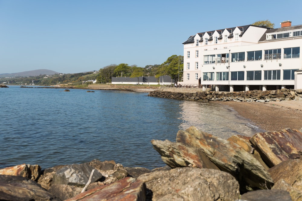 Redcastle Hotel 44/50