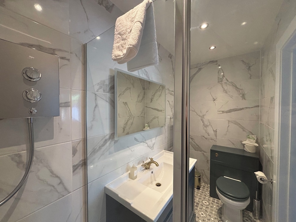Clarin Guest House 28/28