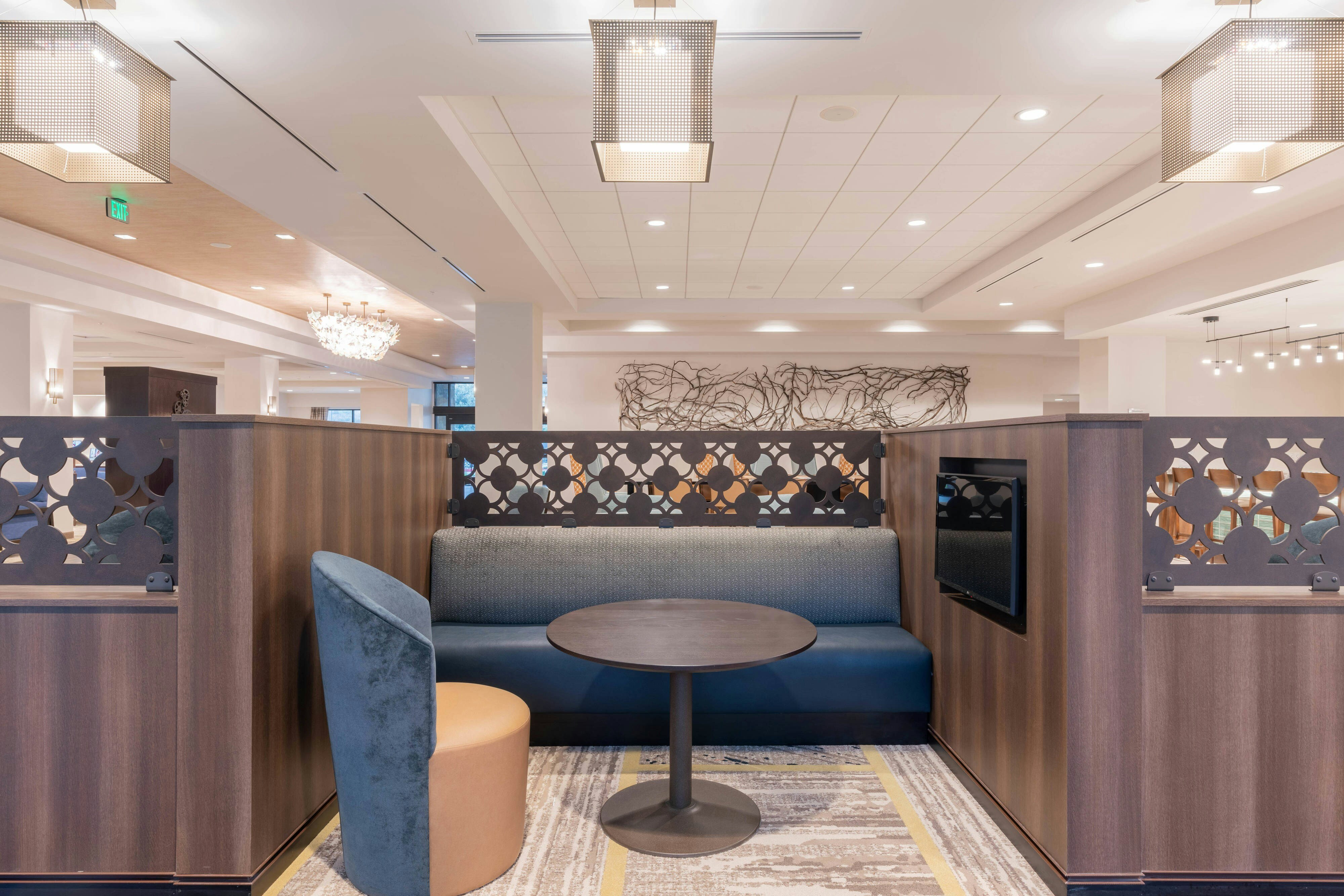 Courtyard by Marriott Thousand Oaks Agoura Hills 8/53