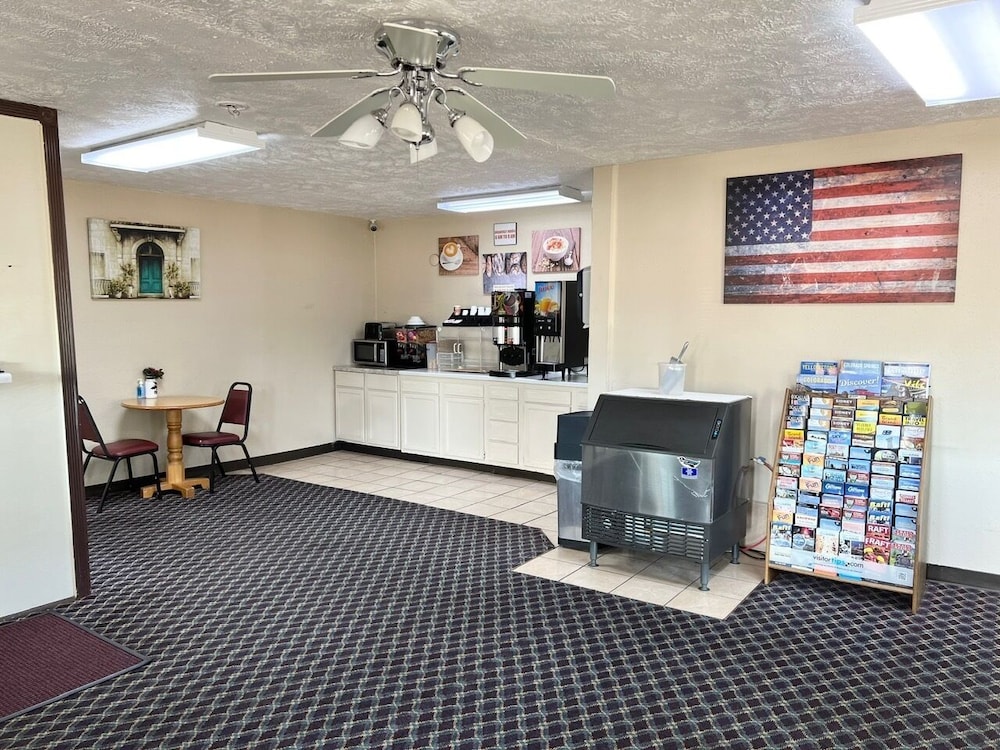 Economy Inn 13/45