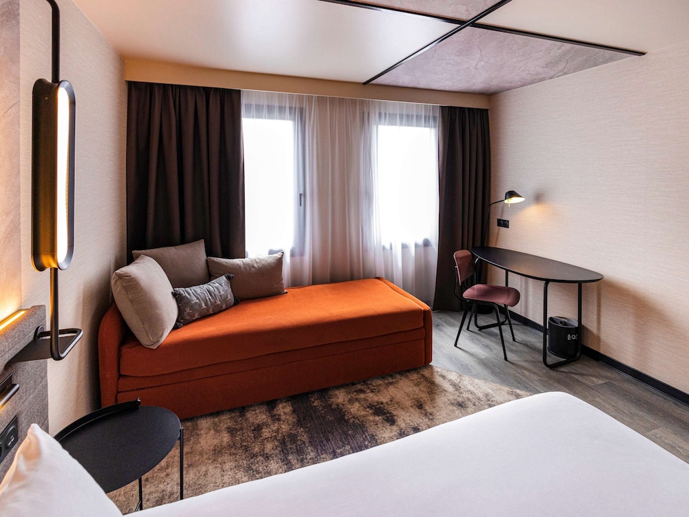 Novotel Paris Suresnes Longchamp 28/48