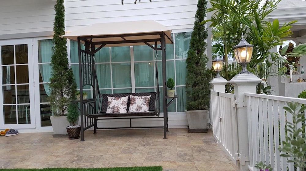 Vanida Antique Home 9/27