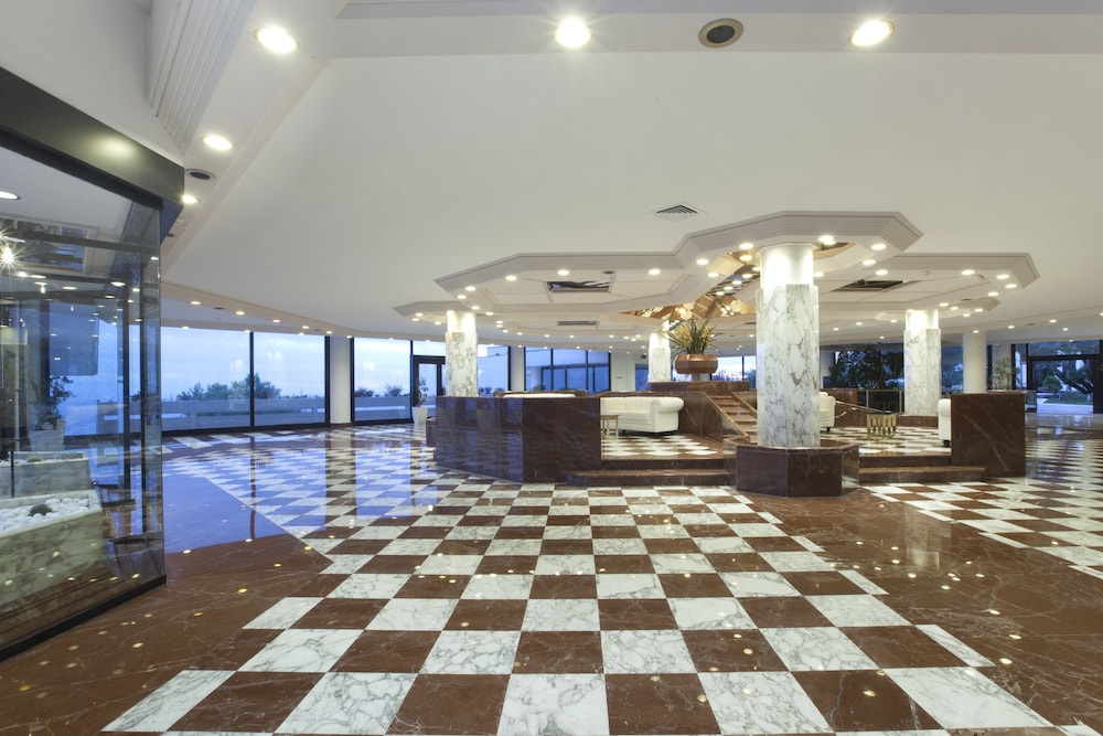 lobby