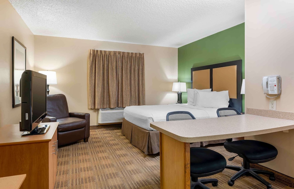 Extended Stay America - Cincinnati – Blue Ash – Reagan Hwy 16/46